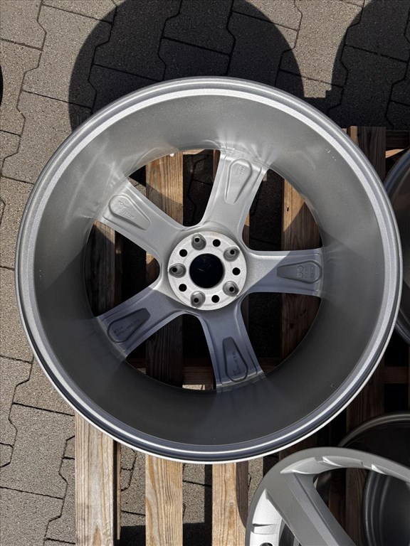R20 5x112 Original Mercedes GL ML 8.5J ET56  OE A1644011102 gyári alufelnik felnik 4. kép