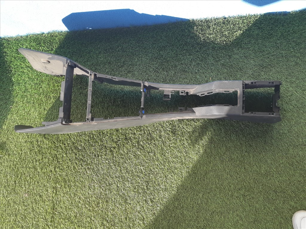 Bontásra: Opel Astra H Enjoy 1.6 benzin, középkonzol váz, keret 13198647 w0l0ahl4858011047 2. kép