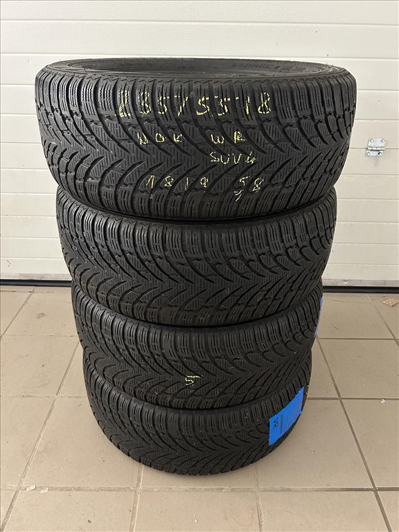 4db 235/55R18 Nokian WR Suv 4 téli gumi 235/55 R18 téligumi 235 55 18 235/55/18 1. kép
