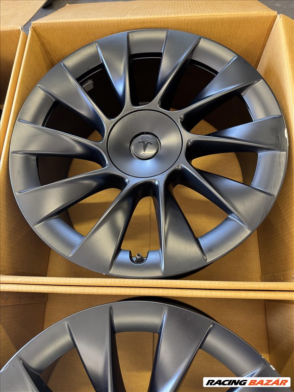  5x114.3 lyukosztású 9,5JJ 20" használt (gyári felni) alufelni 5. kép