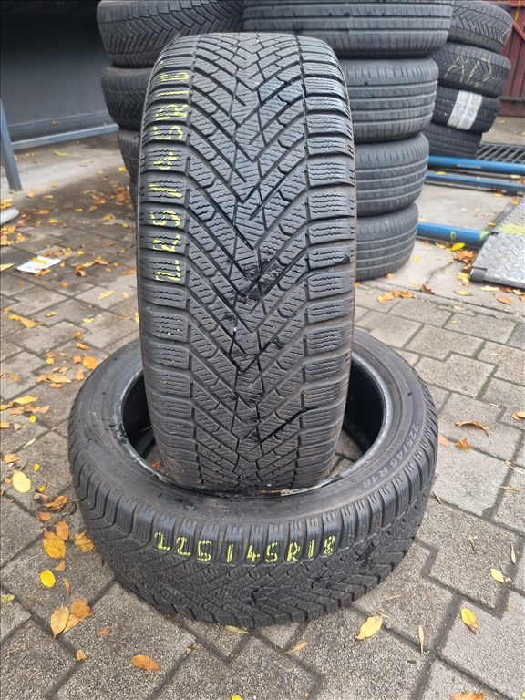  225/4518" újszerű Pirelli Winter Cinturato 2téli gumi 2db  3. kép
