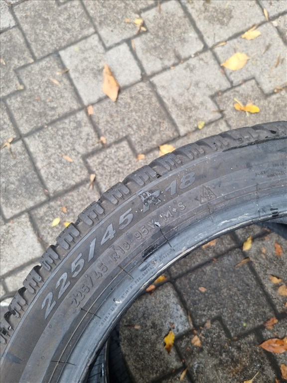  225/4518" újszerű Pirelli Winter Cinturato 2téli gumi 2db  6. kép