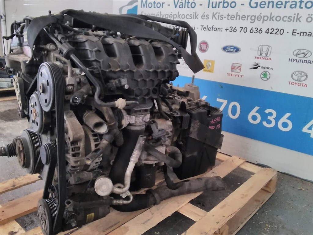 Ford Mondeo TNBA bontott motor  3. kép