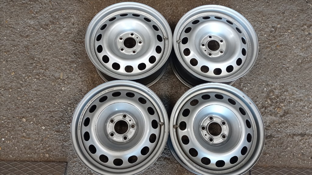  5x108 lyukosztású 7JJ 16" használt (gyári felni) lemezfelni 1. kép