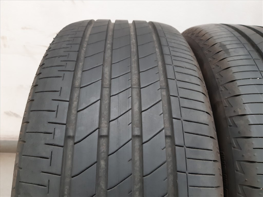  215/45 R18 Bridgestone Turanza T005 A nyári gumi 6mm DOT2519 2. kép