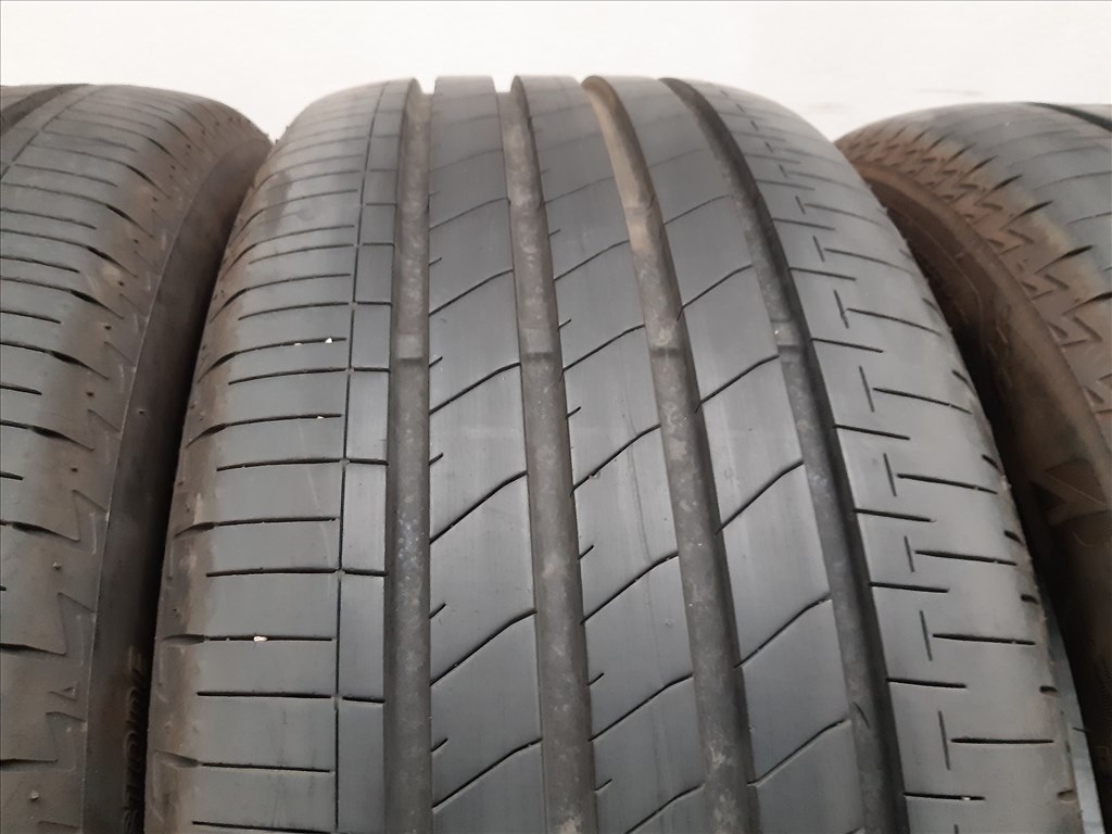  215/45 R18 Bridgestone Turanza T005 A nyári gumi 6mm DOT2519 3. kép