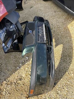 Volvo S80 2.4 Első lökhárító 