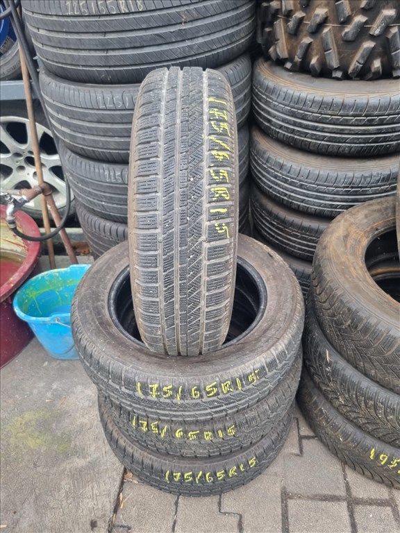  175/6515" újszerű Bridgestone Blizzak LM-30 téli gumi 4db  3. kép