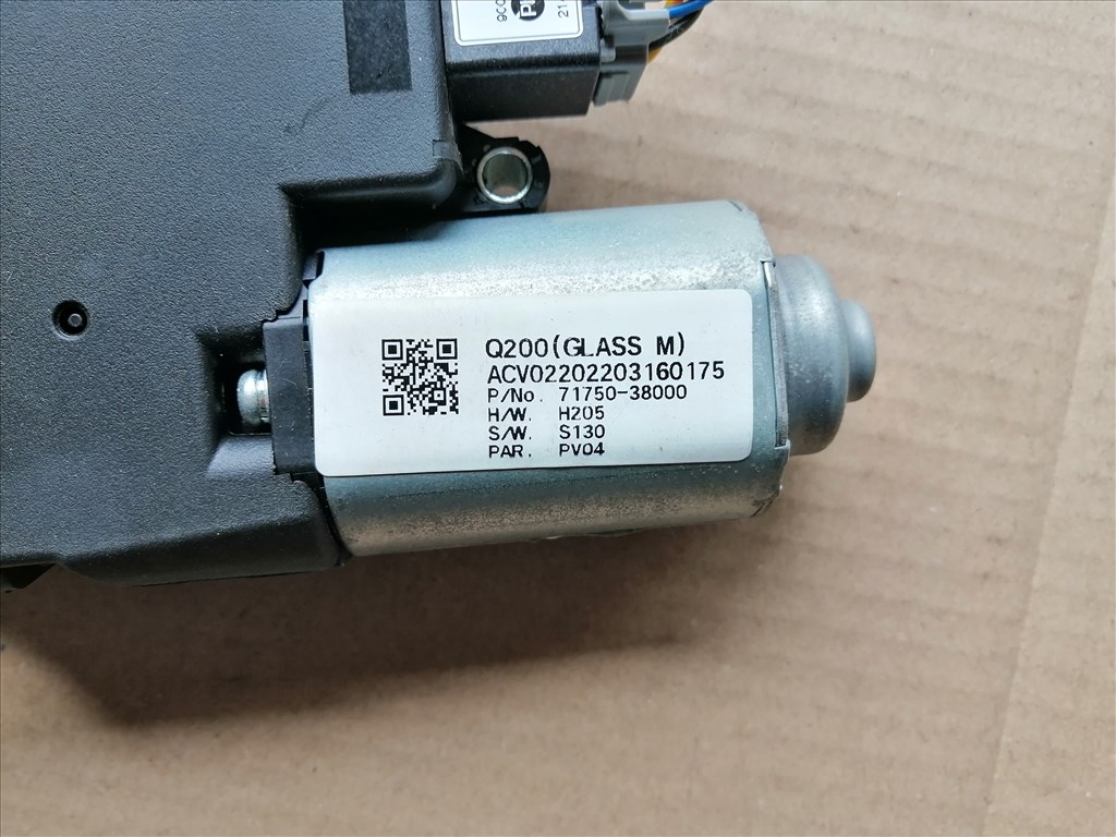 SsangYong Musso Tetőablak motor  7175038000 3. kép