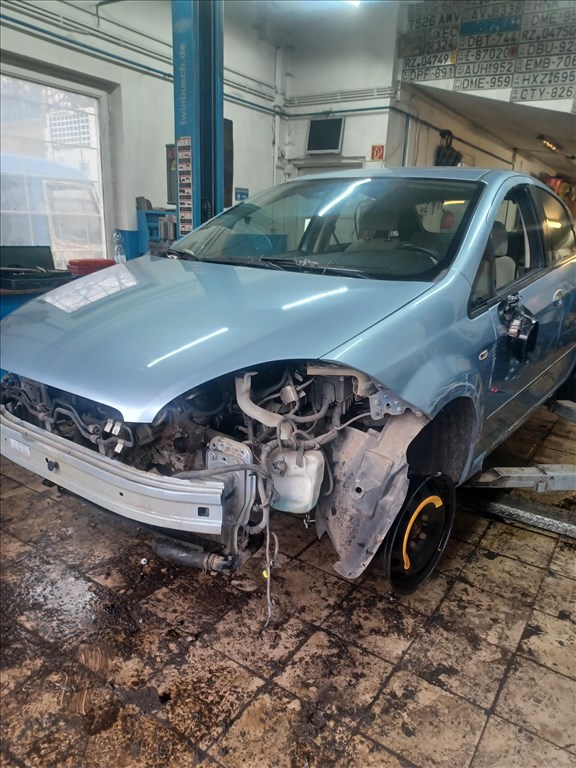 Fiat Linea bontásra egyben eladó 6. kép