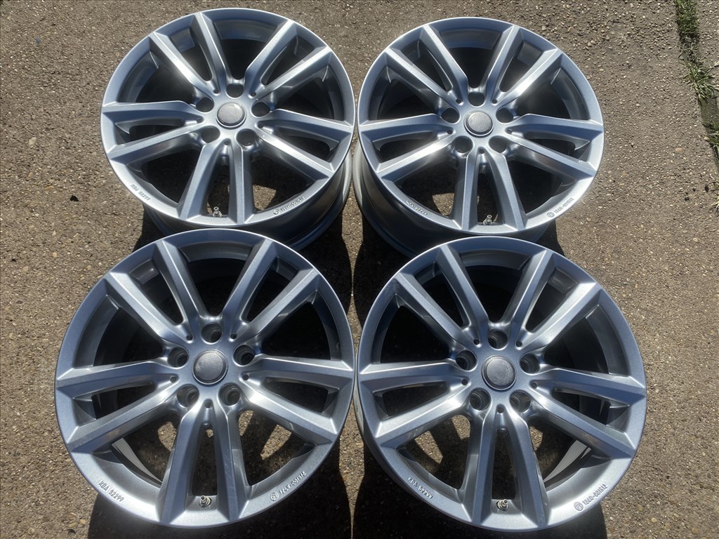 4db CMS 17" Audi - VW - Mercedes-Benz alufelni. (4089) 1. kép