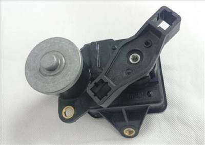 Mercedes E-osztály W211 Stellmotor 642 a6421500494