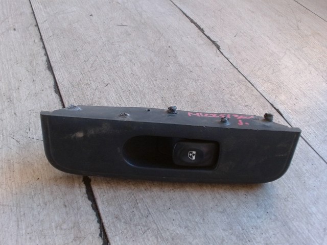 RENAULT THALIA 02.03-08.10 Jobb első ablakemelő kapcsoló 1. kép