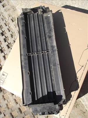 Skoda Octavia 4 hűtőzsalu 2020-2024 5e3122321h