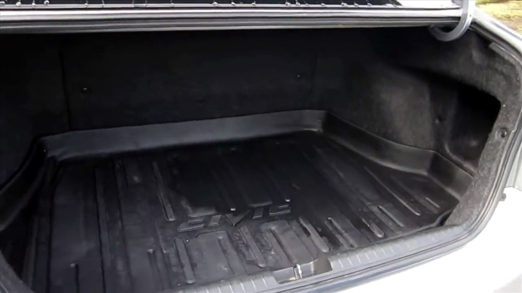 HONDA 8gen CIVIC hybrid eredeti csomagtértálca 5. kép