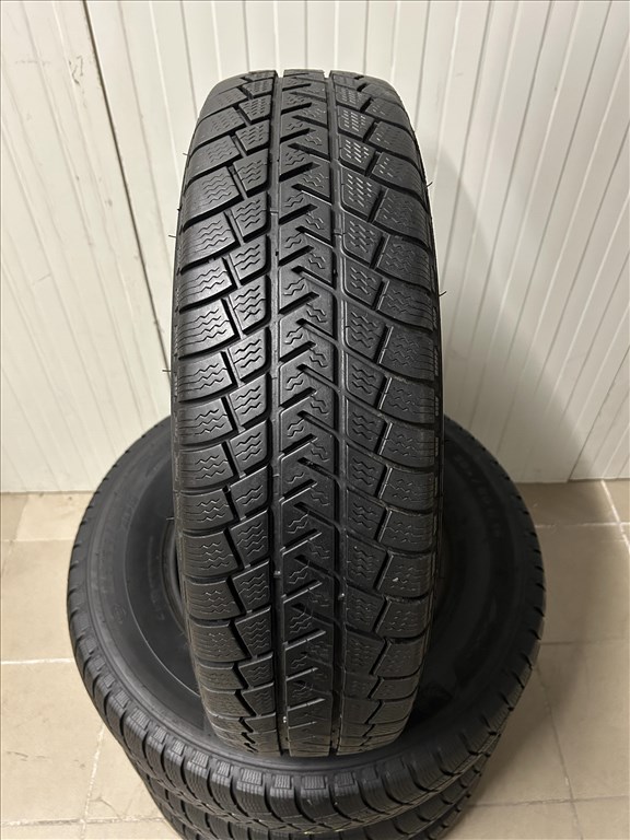 4db 205/80R16 Michelin Latitude Alpin téli gumi 205/80 r16 205 80 16 téligumi 3. kép