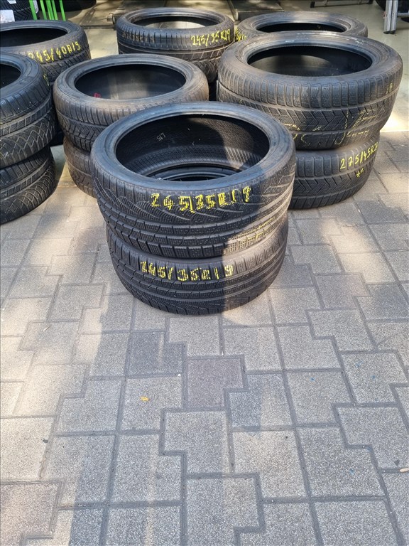  245/3519" újszerű Pirelli Sottozero Winter Serie II téli gumi 2db  1. kép