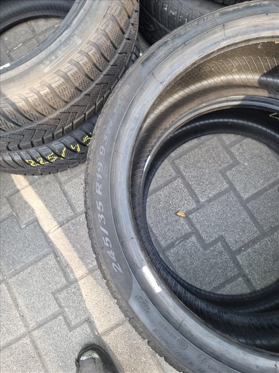  245/3519" újszerű Pirelli Sottozero Winter Serie II téli gumi 2db  6. kép