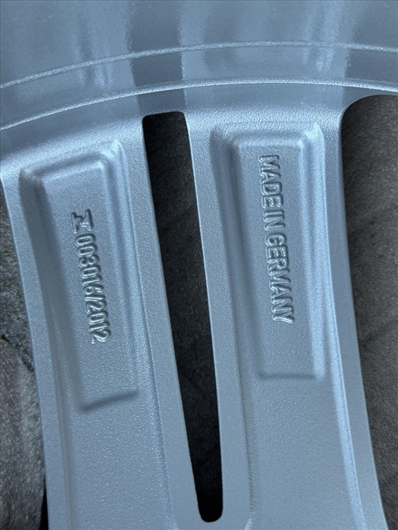 R18 Original Volkswagen 8J ET41 - 1K8 601 025R  1K8601025R  1DB alufelni felni 6. kép