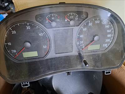 Volkswagen Polo IV km óra 6q00920800m