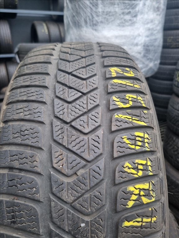  215/5517" használt Pirelli Sottozero 3 téli gumi 4db  4. kép