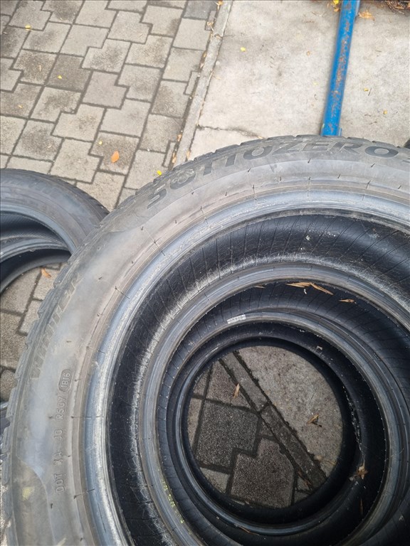  215/5517" használt Pirelli Sottozero 3 téli gumi 4db  5. kép
