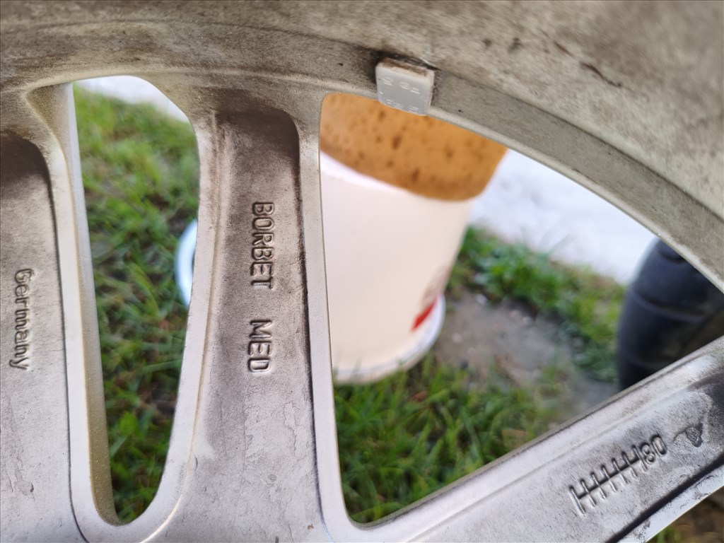  5x100 lyukosztású 17" újszerű Borbet alufelni, rajta 195/40 új Nankang nyári gumi gumi  4. kép