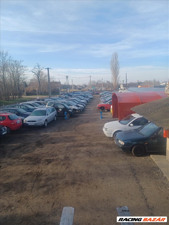 Renault Mégane I bontott alkatrészei 3. kép