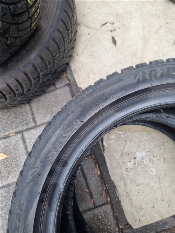  195/4516" újszerű Bridgestone Blizzak LM005 téli gumi 2db  5. kép