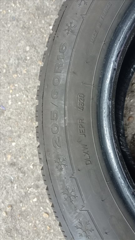  205/6016" használt Dunlop téli gumi gumi 8. kép