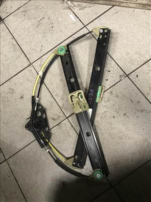 Skoda Octavia III jobb első ablakemelő szerkezet