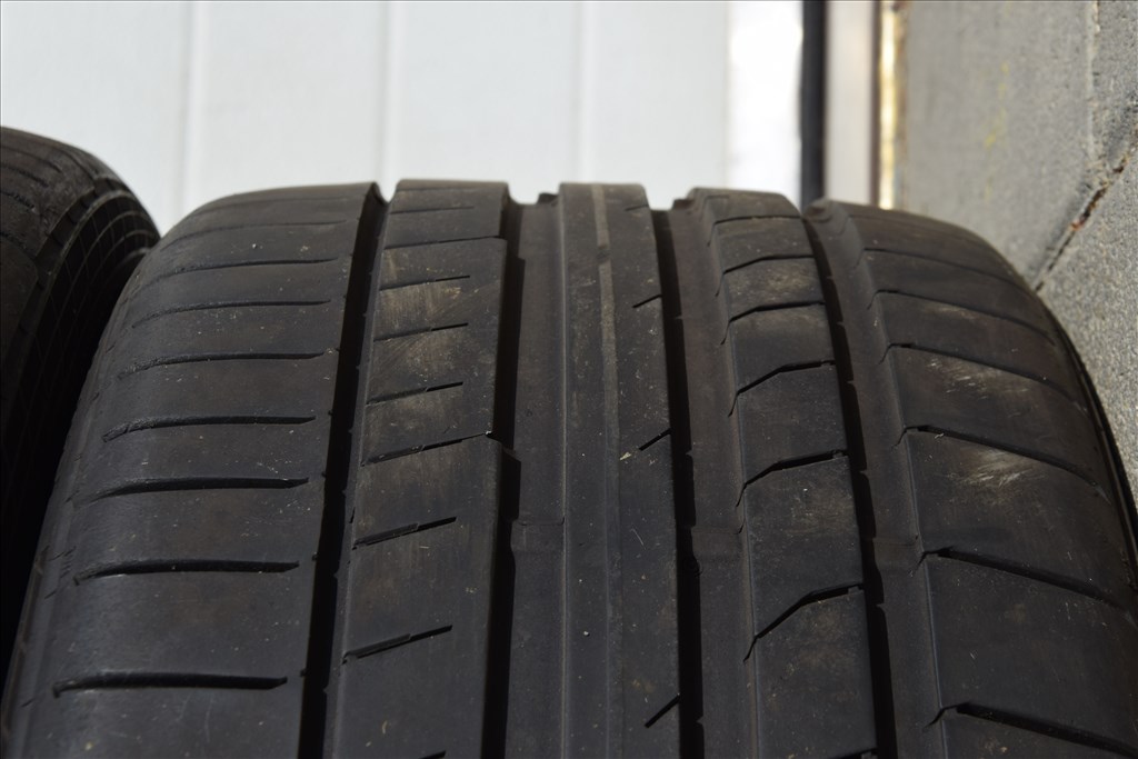  235/35  19  újszerű Continental nyári gumi  5. kép