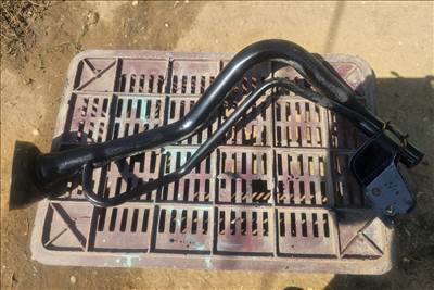 Nissan Primera III Tankbeöntő cső 