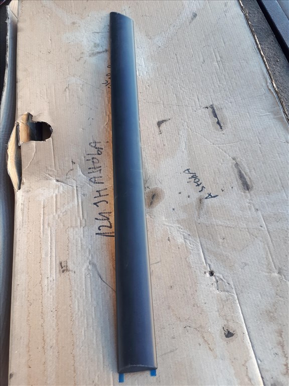 Volkswagen Caddy II, Skoda Felicia ajtódíszléc bal hátsó ajtó 6U0 853 753 C 6u0853753c 2. kép