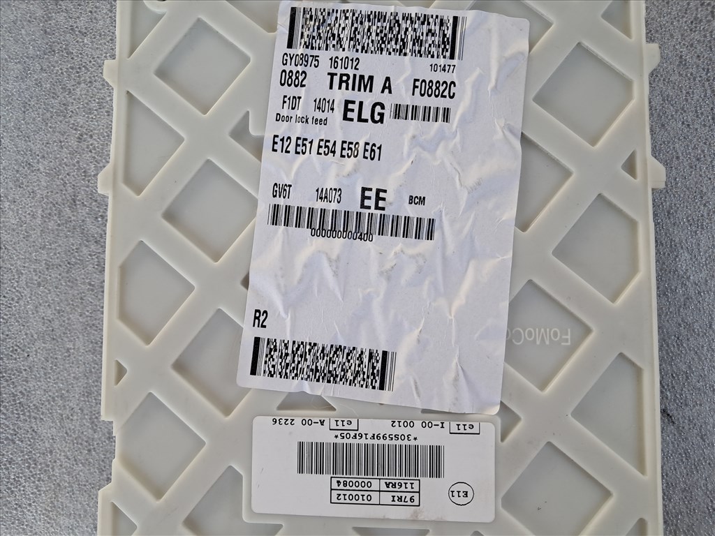 Ford C-Max Mk2 BCM  gv6t14a073ee 4. kép