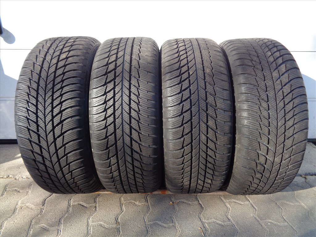 BMW gyári alufelni 17-es szenzorral Új Bridgestone 225/50 téli gumival eladó. 5. kép