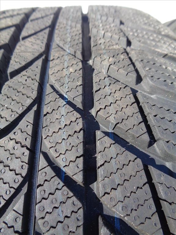 BMW gyári alufelni 17-es szenzorral Új Bridgestone 225/50 téli gumival eladó. 7. kép