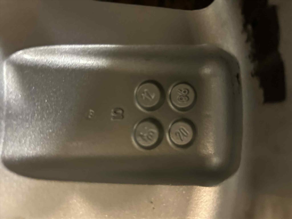  5x114.3 lyukosztású 9,5JJ 17" használt BBS alufelni 4. kép