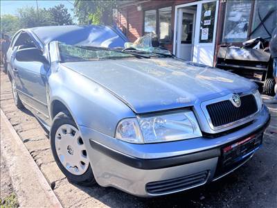 Skoda Octavia I 1.4i bontott alkatrészei