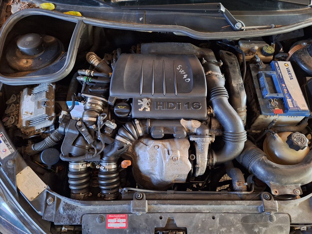 Citroën C4 Picasso I Peugeot / Citroen 1.6 HDI 9HZ motor  1. kép