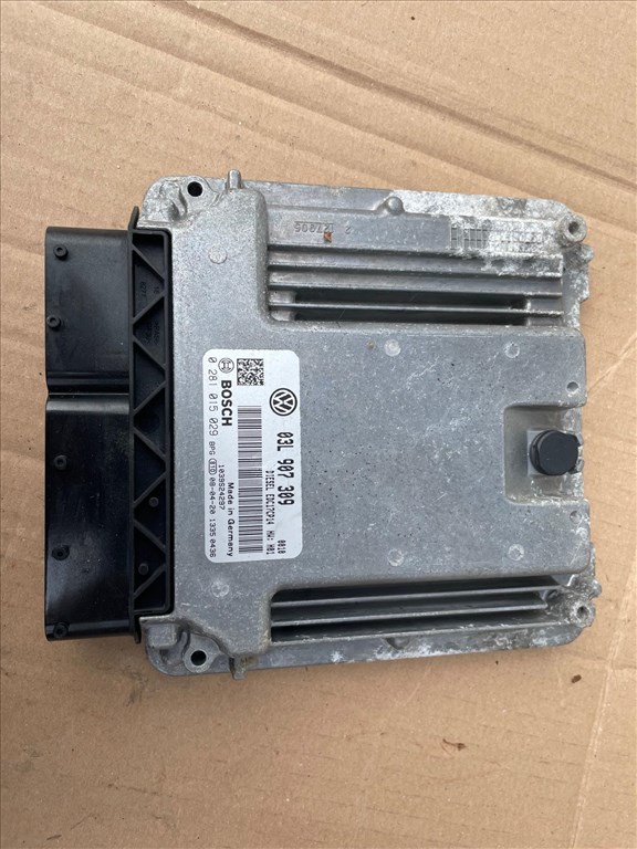 Volkswagen Passat B6 2.0 CR TDi MOTORVEZÉRLŐ 03L907309 Bosch 0285015029  1. kép