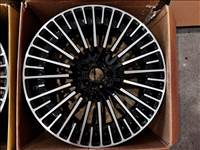 R21 Original Mercedes 8J ET27 - A2934011000 / A293 401 1100 1db alufelni felni