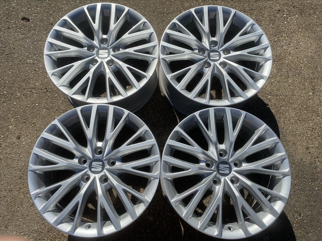 4db gyári 17" Seat Leon FR alufelni. (4049) 1. kép