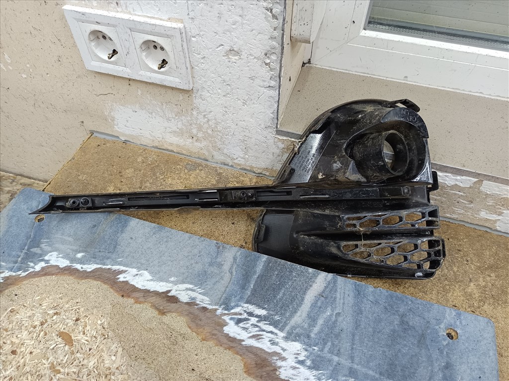 Kia X Creed ködlámpa  2. kép