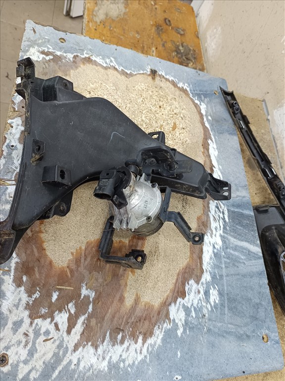 Kia X Creed ködlámpa  4. kép