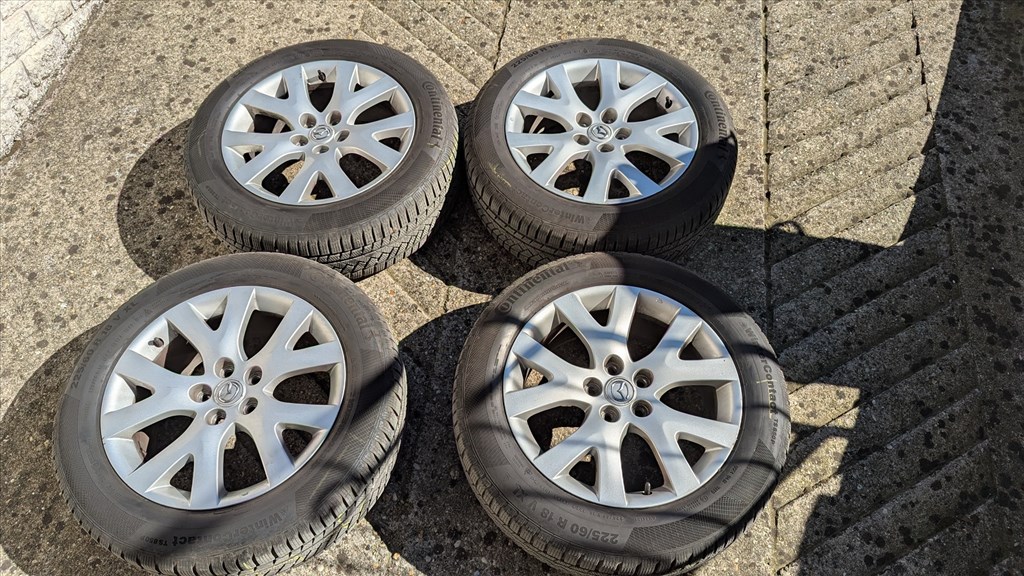  Mazda CX-5 (CX-3) gyári 18" könnyűfémfelni 225/60 r18 Continental wintercontact téli gumikkal 1. kép