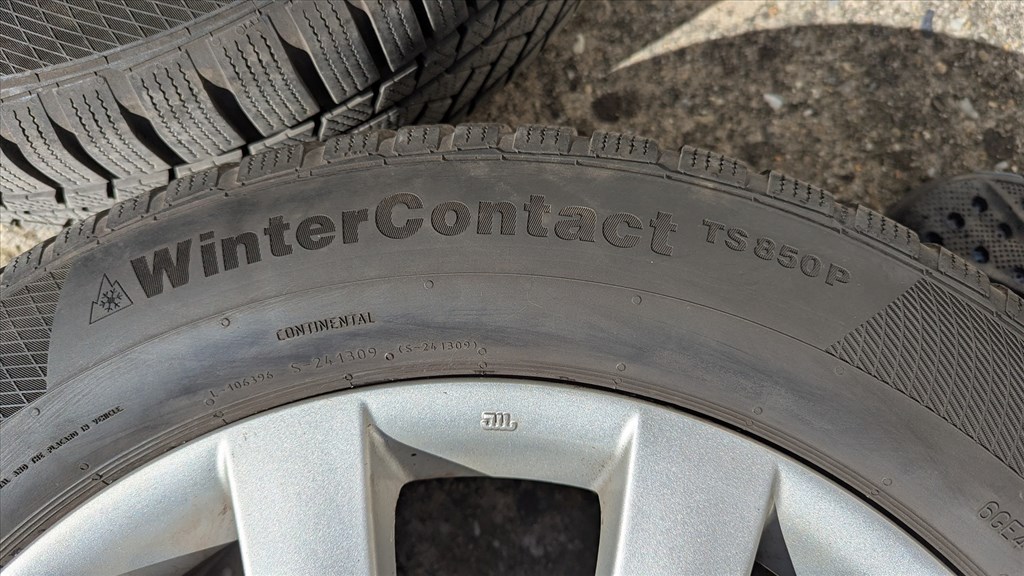  Mazda CX-5 (CX-3) gyári 18" könnyűfémfelni 225/60 r18 Continental wintercontact téli gumikkal 2. kép