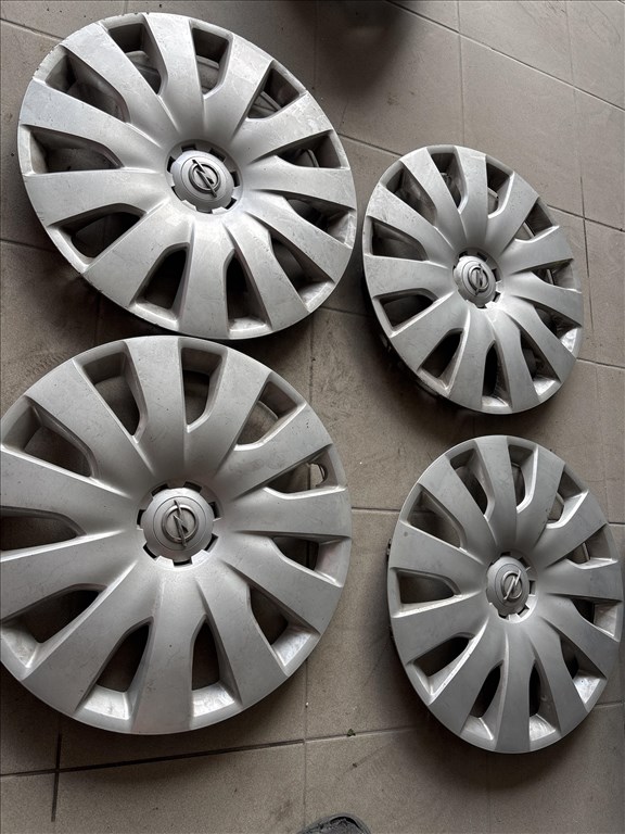 Opel Astra J / Zafira C 17 coll disztárcsa garnitúra 1. kép