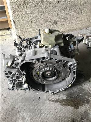 Suzuki SX4 S-Cross I 1,6 DDIS automata váltó