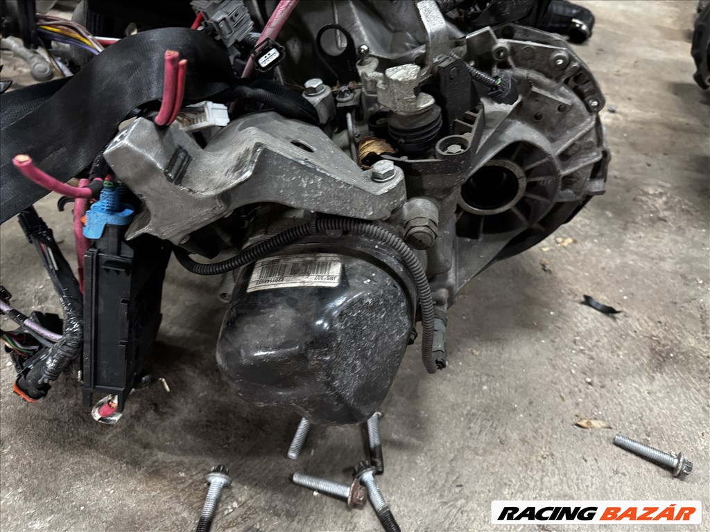 Renault Mégane III Fluence 1.5dCi motor K9K834-kódu 5. kép